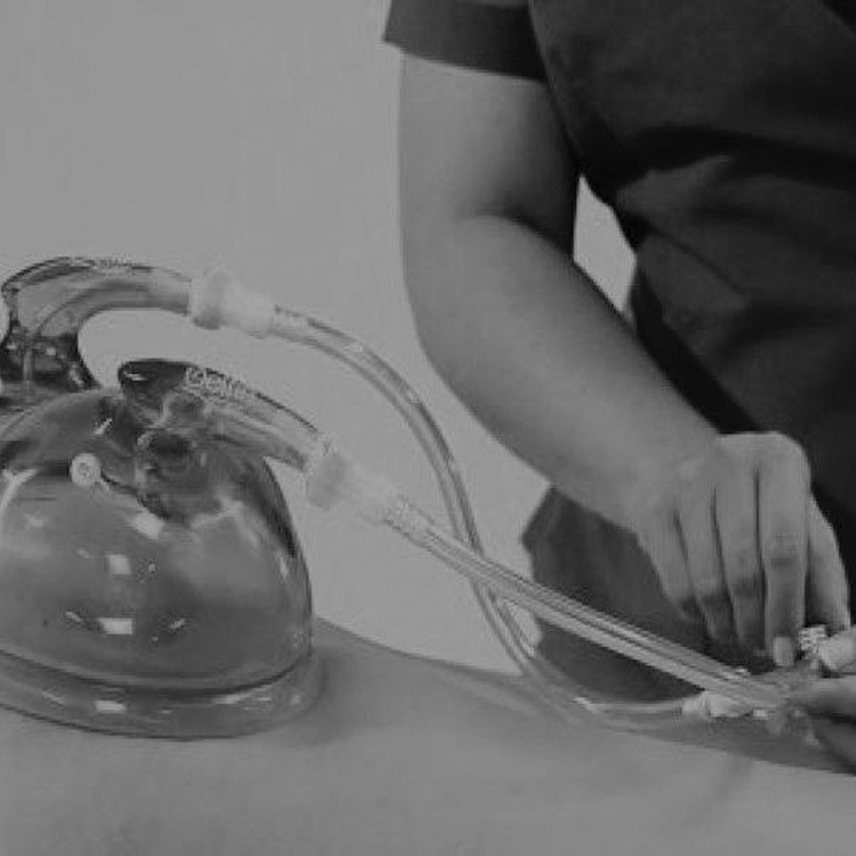 Vacuum therapy